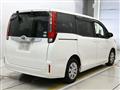 2015 Toyota Noah