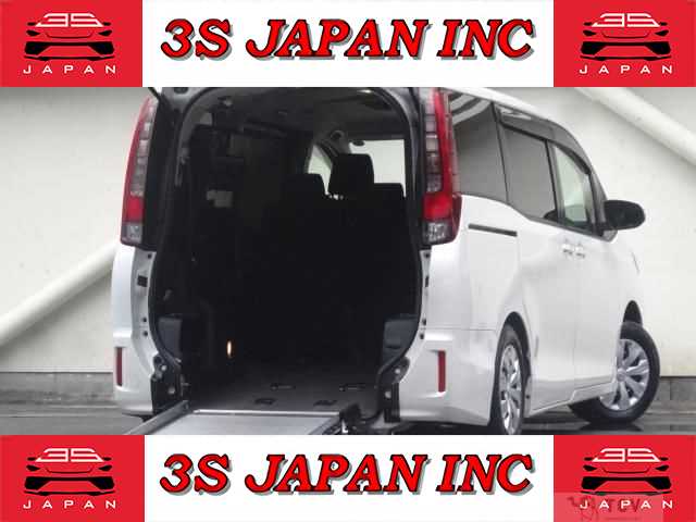 2015 Toyota Noah