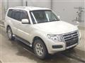 2018 Mitsubishi Pajero