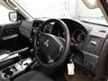 2018 Mitsubishi Pajero