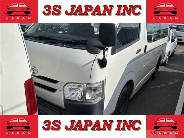 2015 Toyota Regiusace Van