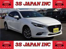 2016 Mazda Axela Sport