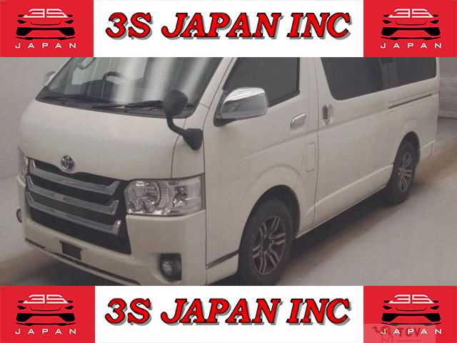 2015 Toyota Regiusace Van