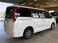 2016 Toyota Noah