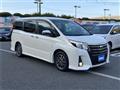 2016 Toyota Noah