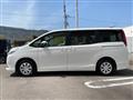 2015 Toyota Noah
