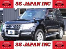 2015 Mitsubishi Pajero