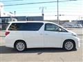 2015 Toyota Alphard