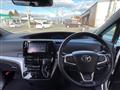 2016 Toyota Estima