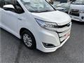 2017 Toyota Noah