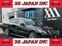 2015 Toyota Crown Majesta