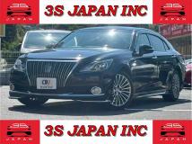 2015 Toyota Crown Majesta