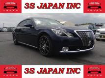 2015 Toyota Crown Majesta