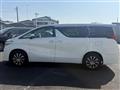 2015 Toyota Alphard Hybrid