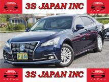 2016 Toyota Crown Hybrid