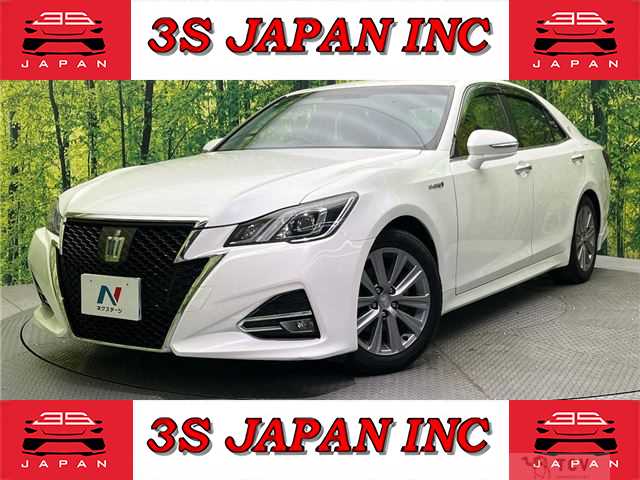 2016 Toyota Crown Hybrid
