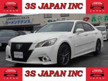 2015 Toyota Crown Hybrid