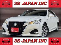 2015 Toyota Crown Hybrid