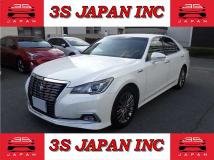 2015 Toyota Crown Hybrid