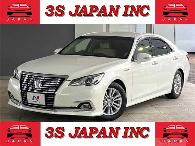 2016 Toyota Crown Hybrid