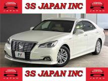 2016 Toyota Crown Hybrid