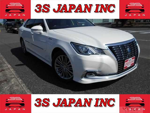 2015 Toyota Crown Hybrid