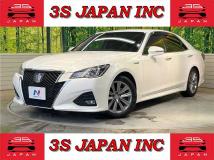 2016 Toyota Crown Hybrid