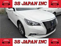 2017 Toyota Crown Hybrid