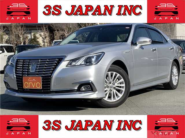 2018 Toyota Crown Hybrid