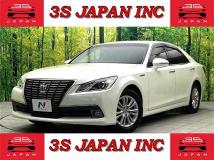 2015 Toyota Crown Hybrid
