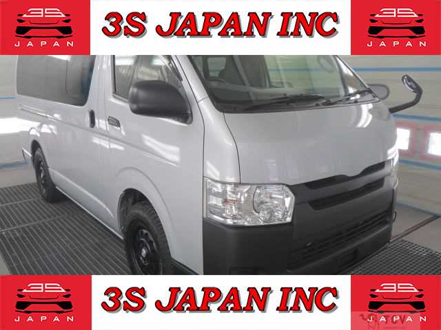 2015 Toyota Hiace