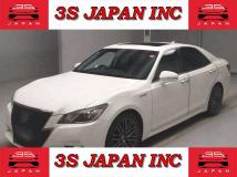 2015 Toyota Crown Hybrid