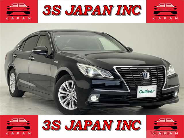 2015 Toyota Crown Hybrid