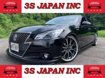 2015 Toyota Crown Hybrid
