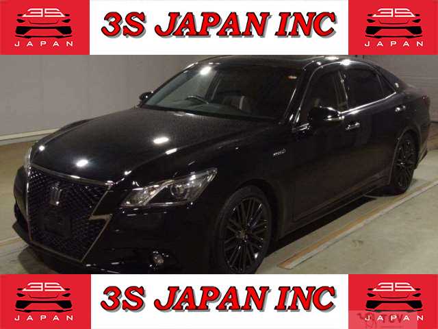2015 Toyota Crown Hybrid