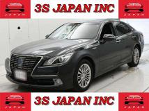 2015 Toyota Crown Hybrid