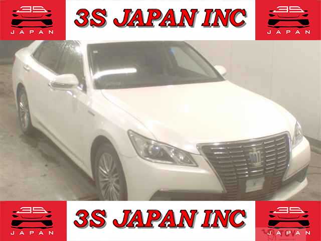 2015 Toyota Crown