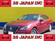 2015 Toyota Crown Hybrid