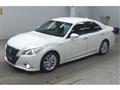 2015 Toyota Crown Hybrid