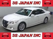 2015 Toyota Crown Hybrid