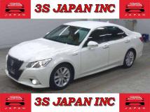 2015 Toyota Crown Hybrid
