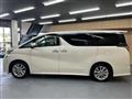 2015 Toyota Vellfire
