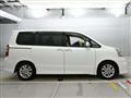 2012 Toyota Noah