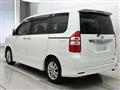 2012 Toyota Noah