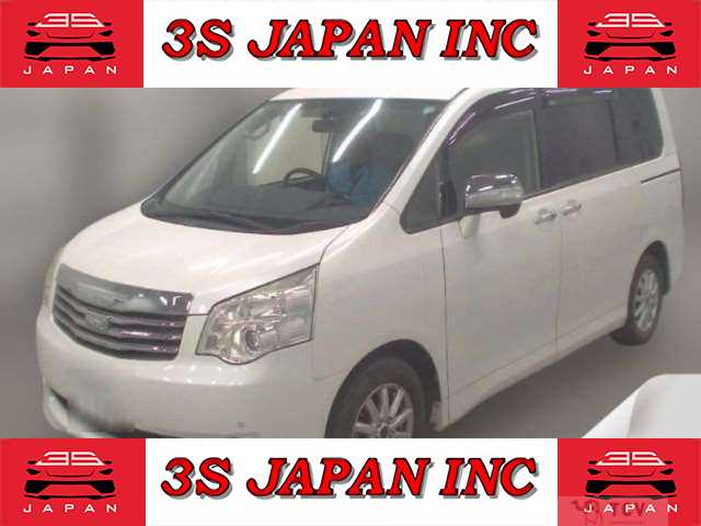 2013 Toyota Noah