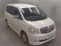 2013 Toyota Noah