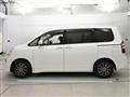2012 Toyota Noah