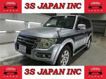 2014 Mitsubishi Pajero
