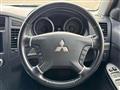 2011 Mitsubishi Pajero
