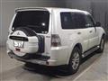 2013 Mitsubishi Pajero